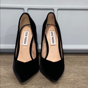 Black Velvet Steve Madden Heels